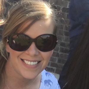 Meet your Posher, Ashleys